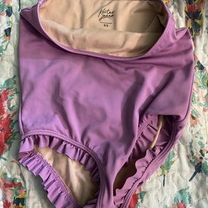 Kortni Jeane 8/9 ruffled bottoms